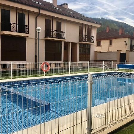 Adosado Marbles Con Txoko Y Wifi Villa Ескарай Екстериор снимка